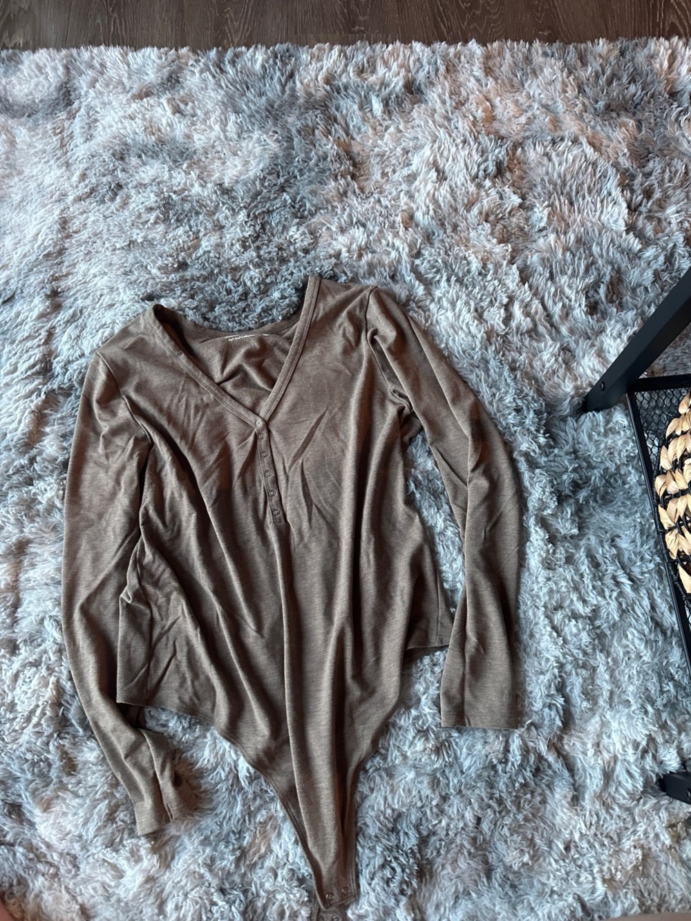 Abercrombie & Fitch Brown V‑Neck Long Sleeve Bodysuit